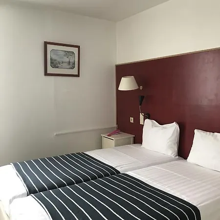 Hotel La Passerelle 2*
