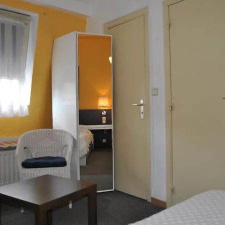 Hotell Hotel La Passerelle Liège